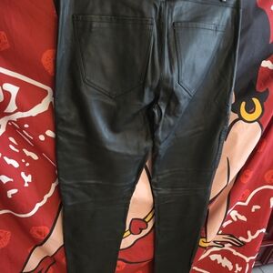 Zara Women's Sleek Black Skinny Jeans